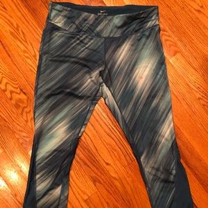 Nike Cropped Running Tights